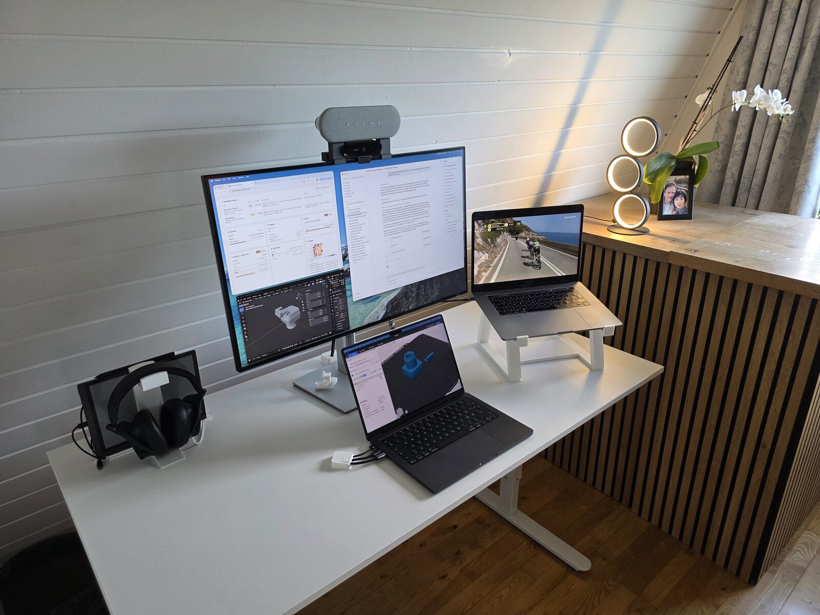 The finished desk, with the printed parts installed